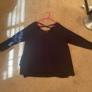 Longsleeve Criss Cross Shirt